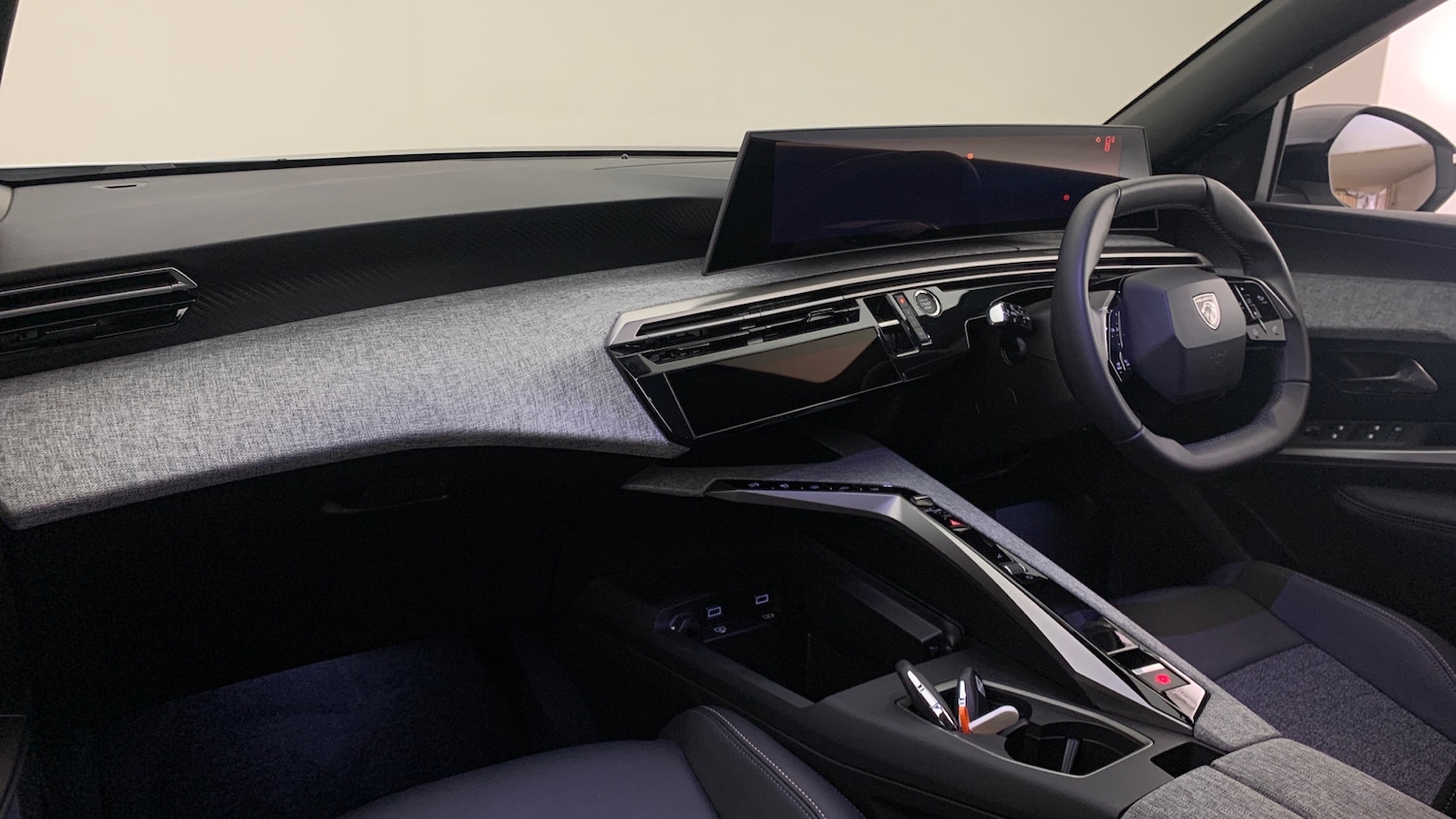 Used Peugeot 3008 2025 for sale - 77884286: Photo 2