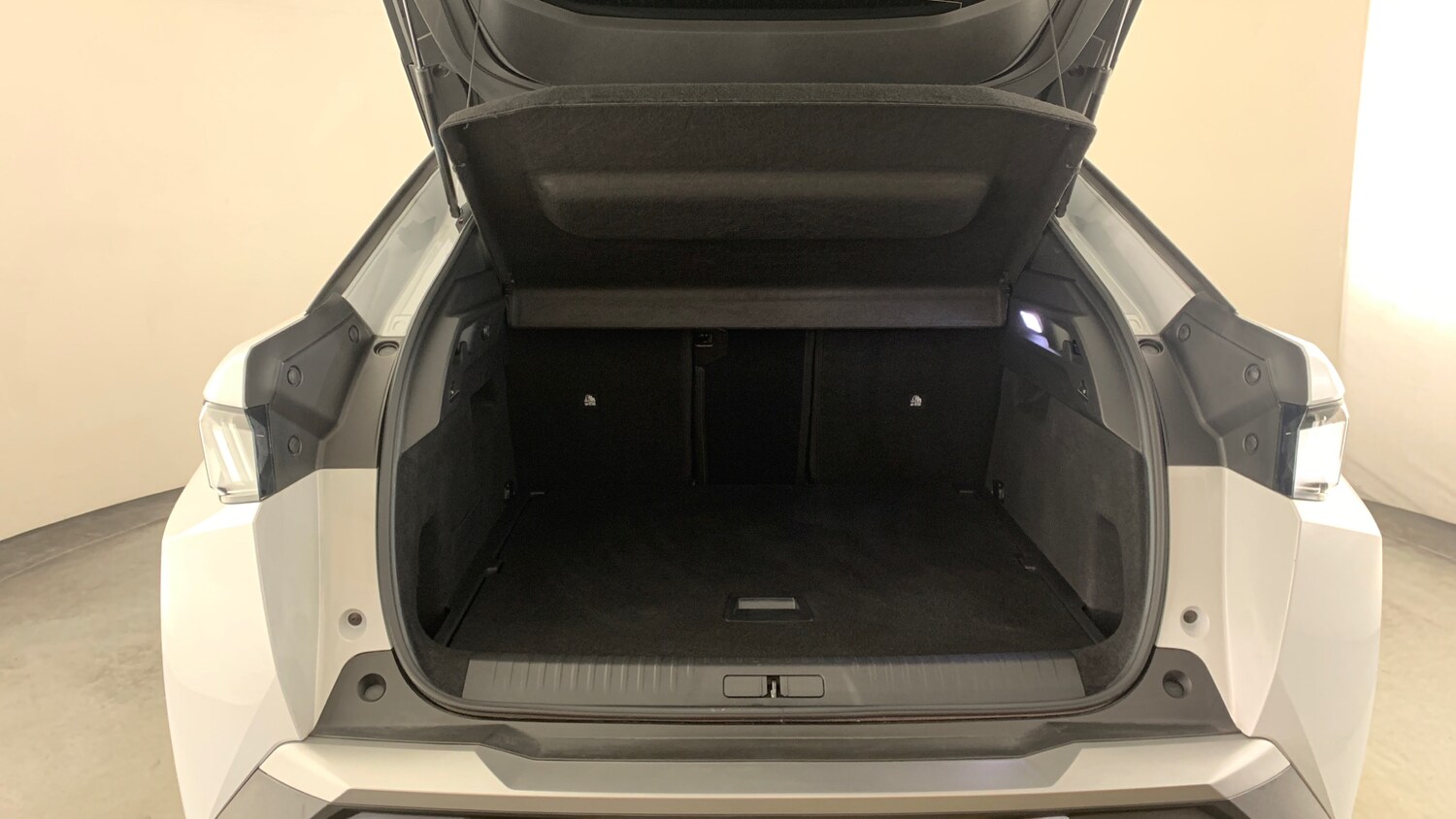 Used Peugeot 3008 2025 for sale - 77884286: Photo 5