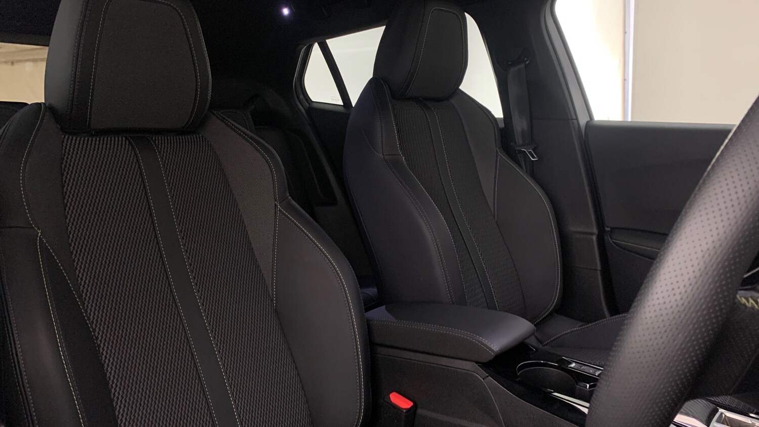 Used Peugeot 2008 2025 for sale - 78035665: Photo 40