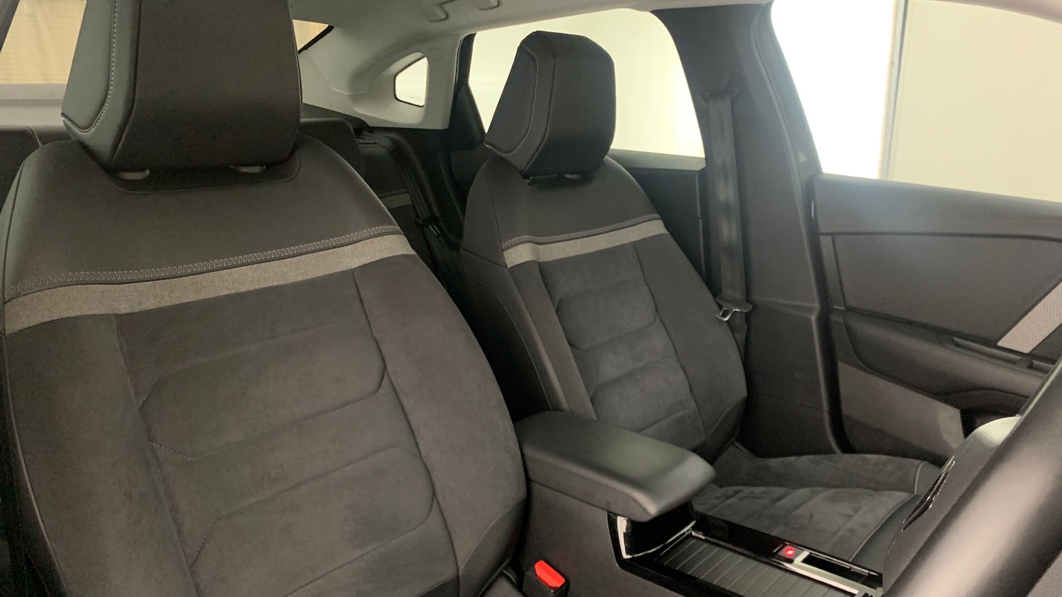 Used Citroen C4 2024 for sale - 76887942: Photo 43