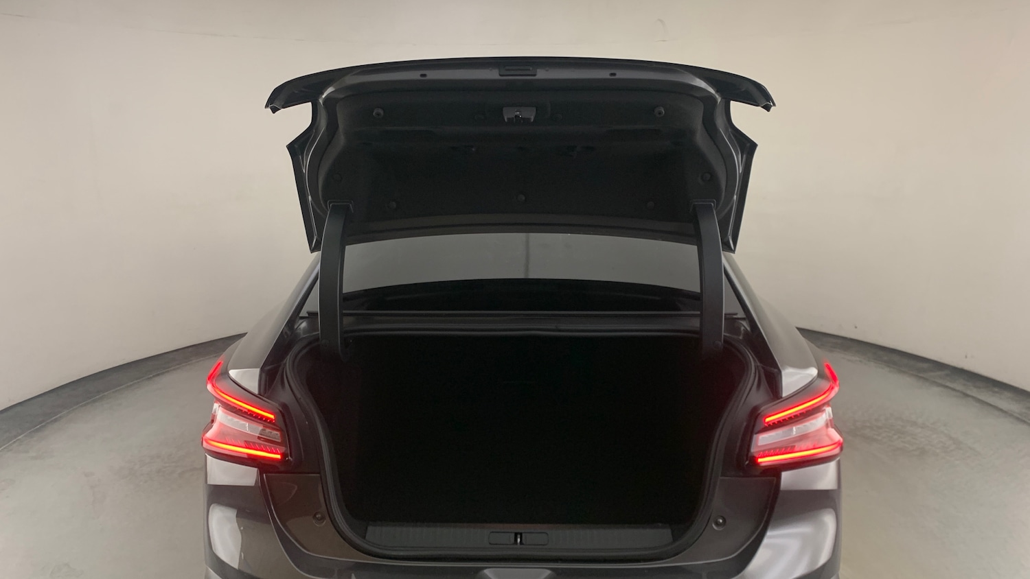 Used Citroen C4 2024 for sale - 76887942: Photo 5