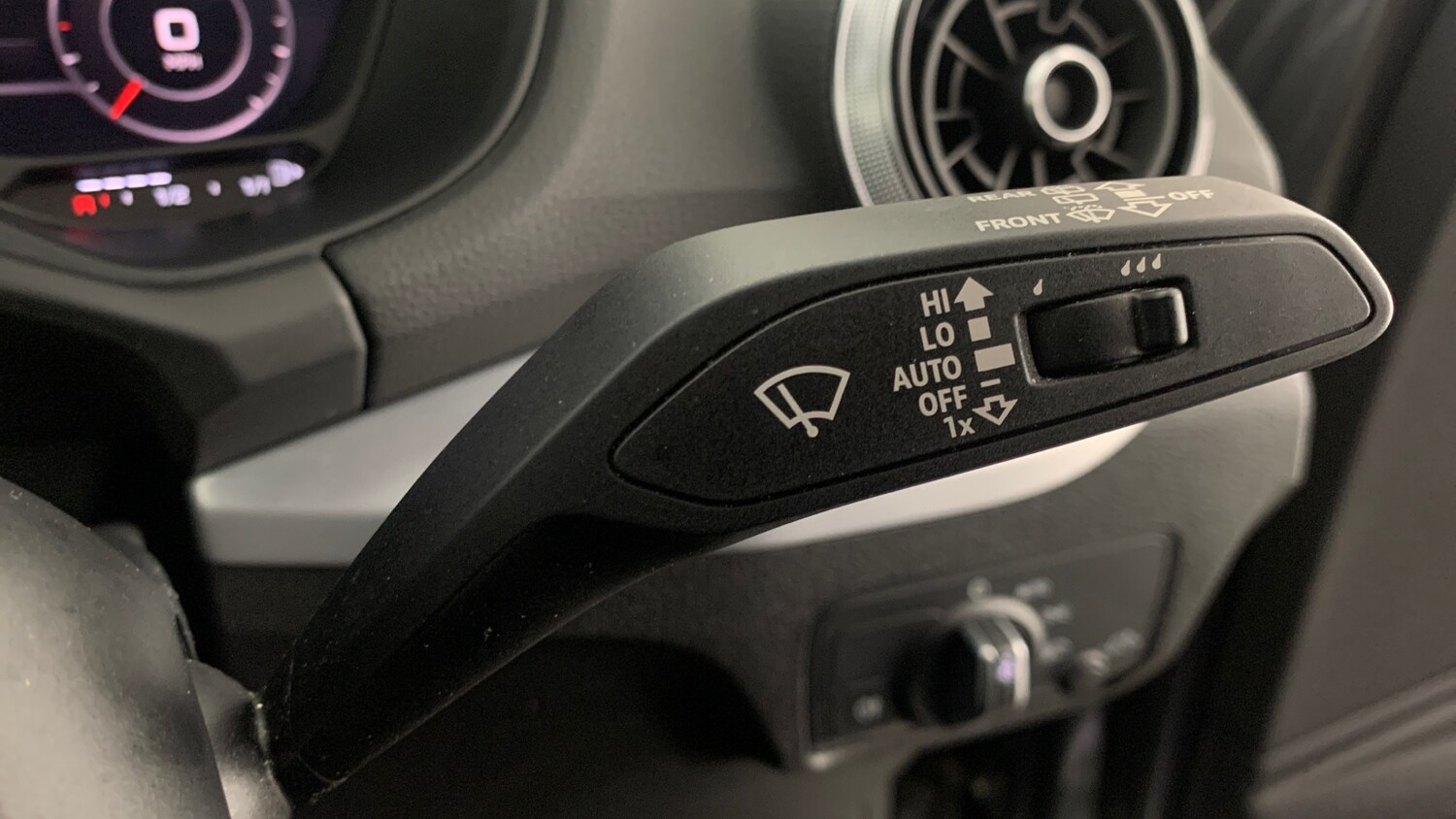 Used Audi Q2 2023 for sale - 76271370: Photo 34