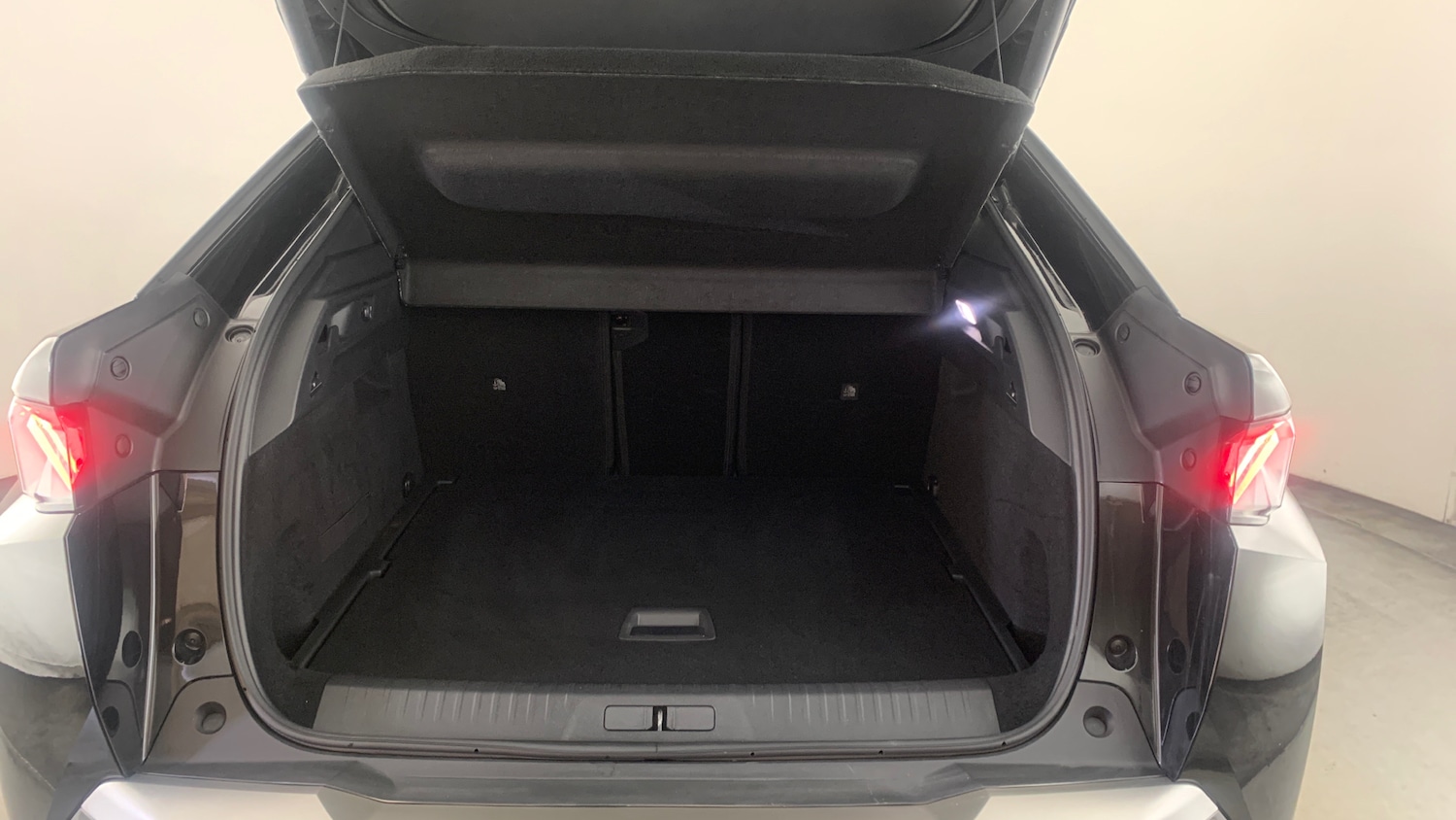 Used Peugeot 3008 2024 for sale - 77884305: Photo 5