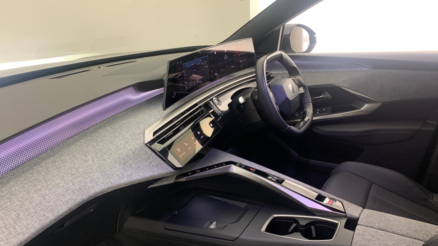 Used Peugeot 5008 2025 for sale - 76474342: Photo 2