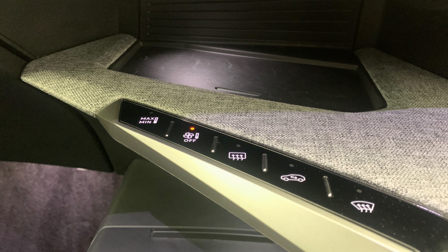 Used Peugeot 5008 2025 for sale - 76474342: Photo 32