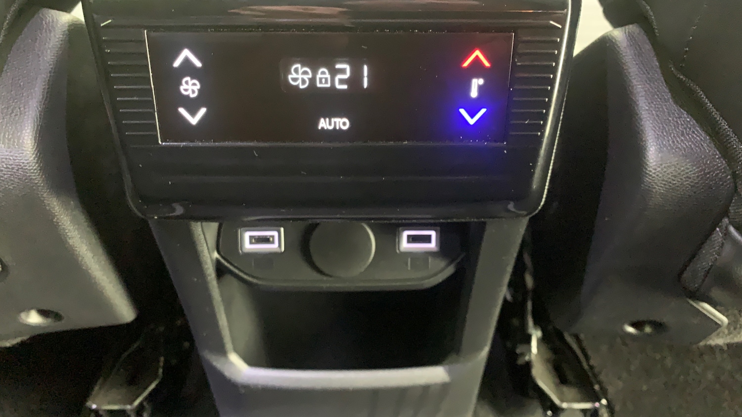 Used Peugeot 5008 2025 for sale - 76474342: Photo 41