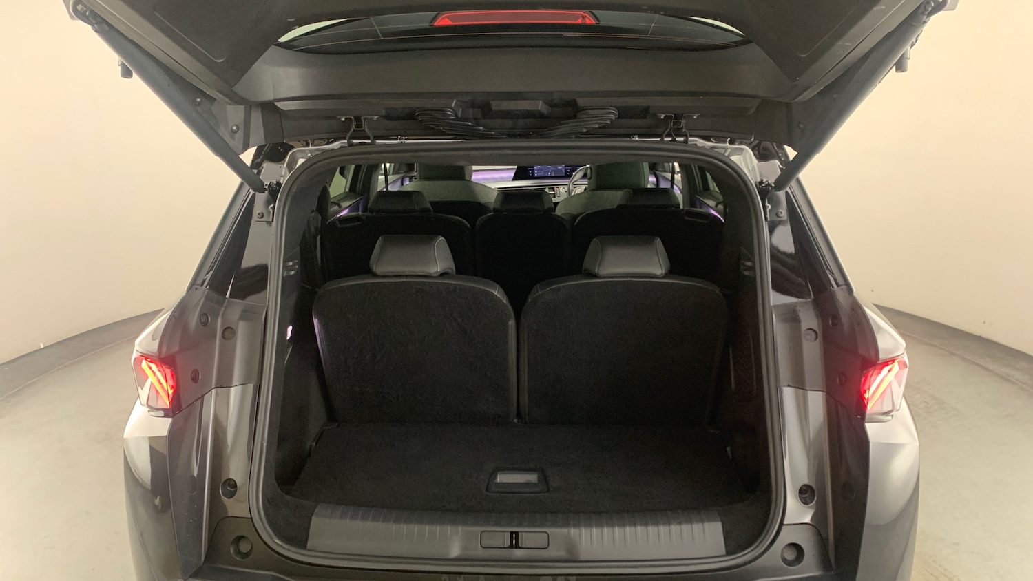 Used Peugeot 5008 2025 for sale - 76474342: Photo 5