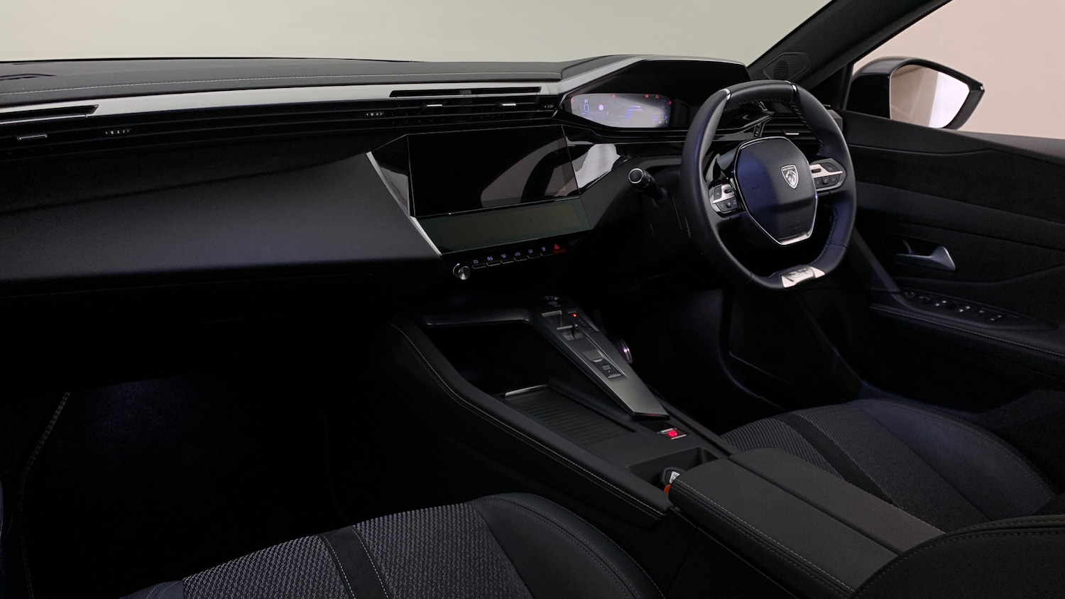 Used Peugeot 308 2025 for sale - 77959157: Photo 2