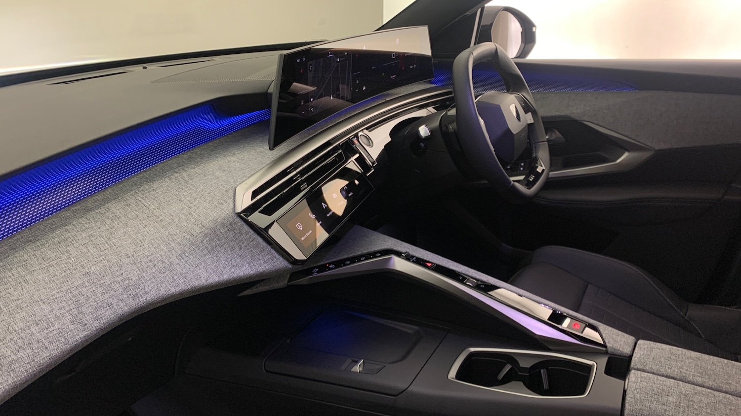 Used Peugeot 3008 2025 for sale - 77254297: Photo 2