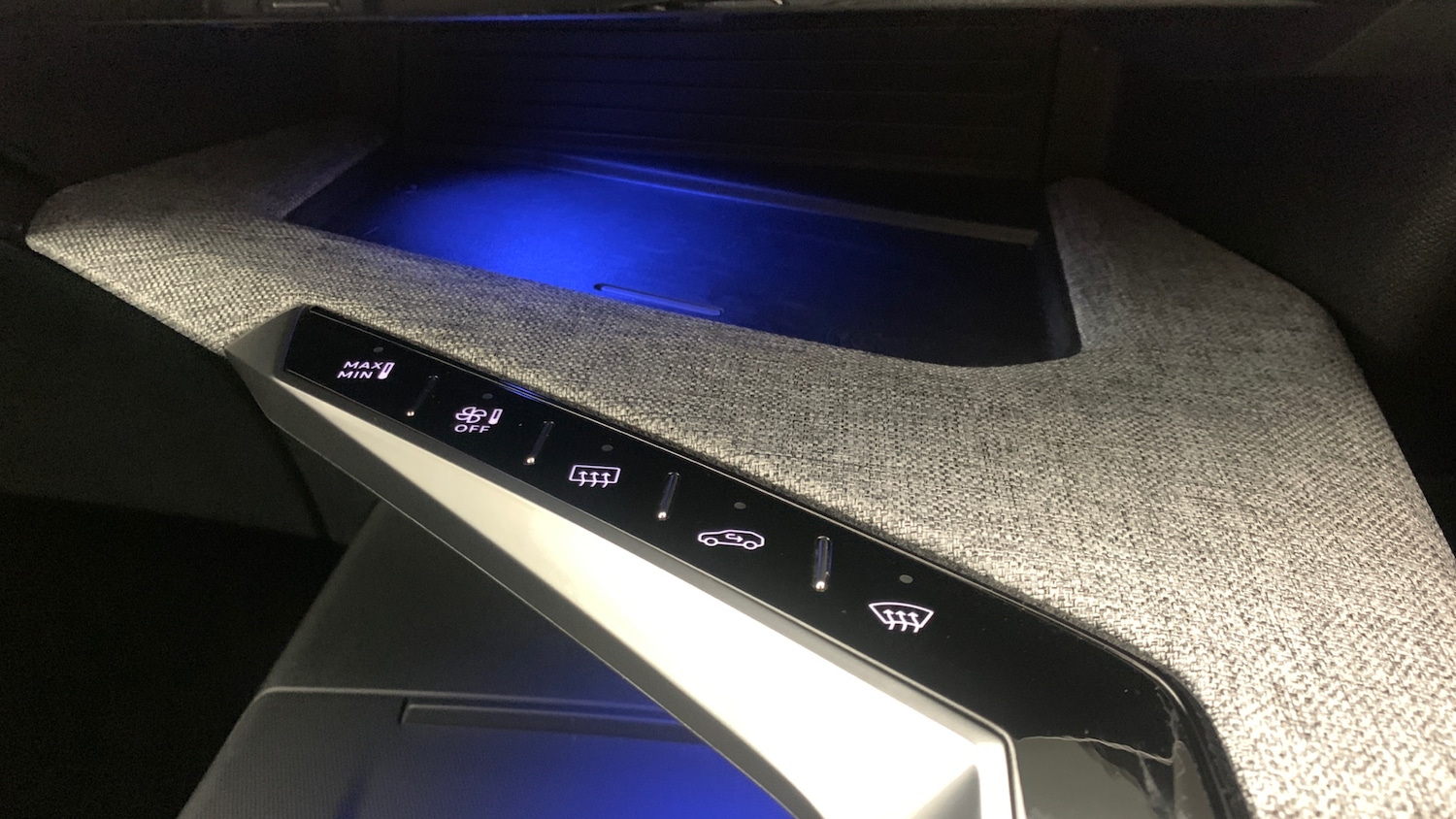 Used Peugeot 3008 2024 for sale - 76966101: Photo 33