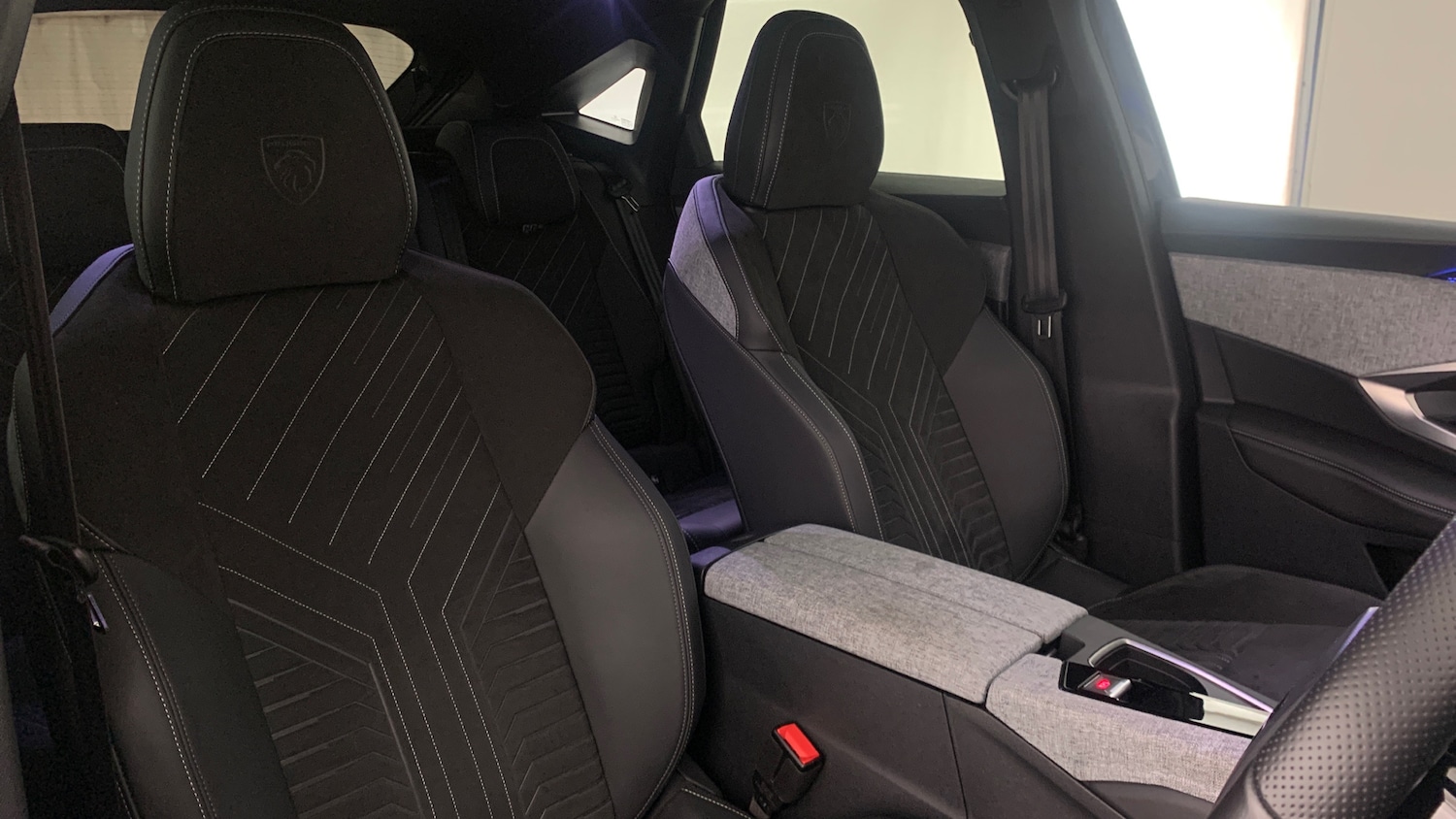 Used Peugeot 3008 2024 for sale - 76966101: Photo 48