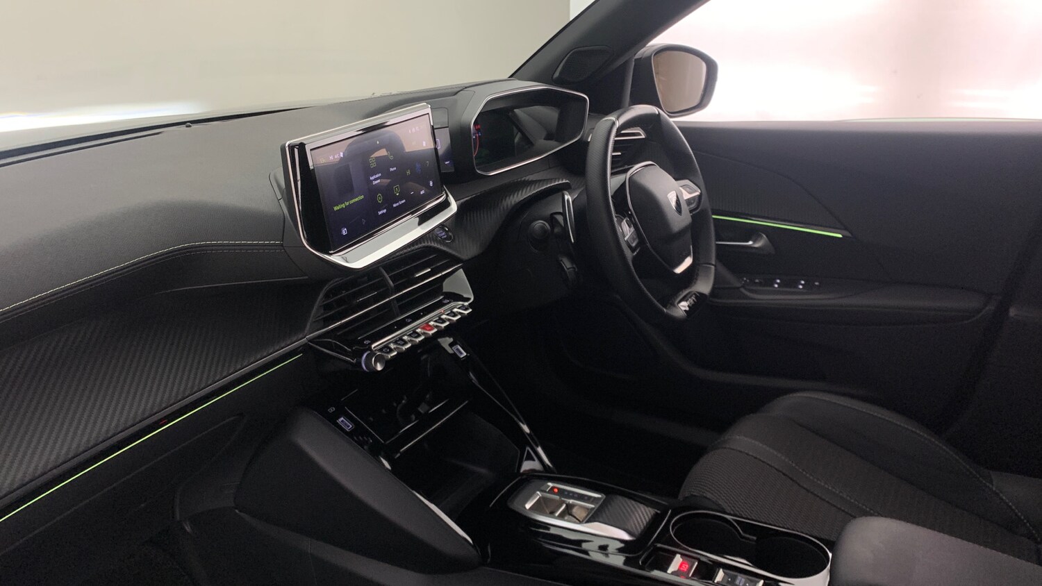 Used Peugeot 2008 2025 for sale - 76621415: Photo 2