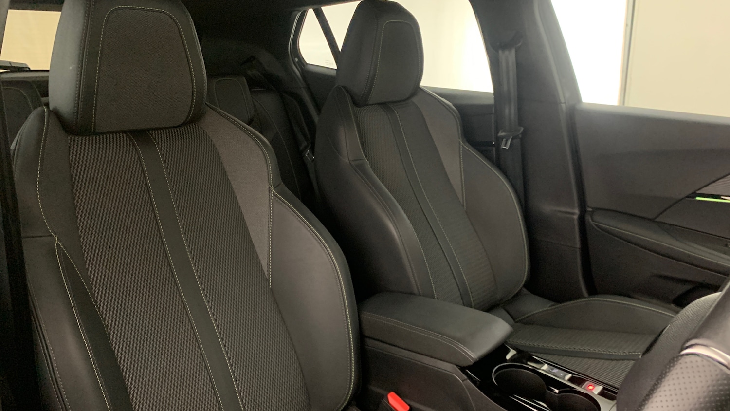 Used Peugeot 2008 2025 for sale - 76621415: Photo 43