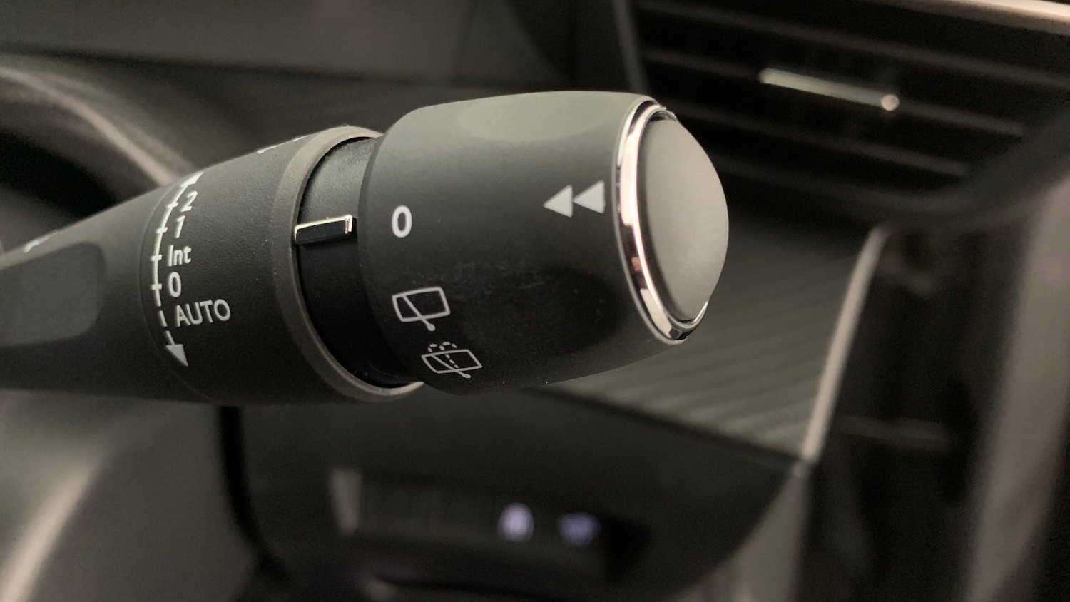 Used Peugeot 208 2024 for sale - 76647061: Photo 36