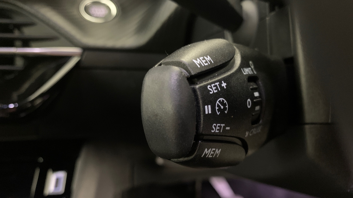 Used Peugeot 208 2024 for sale - 76647061: Photo 37