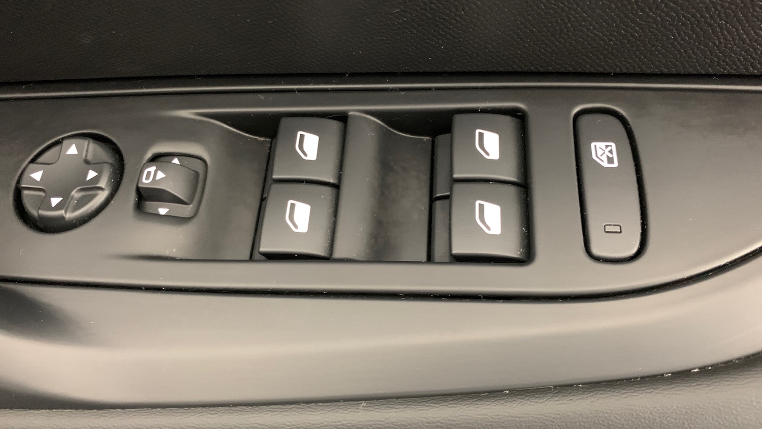 Used Peugeot 208 2024 for sale - 76647061: Photo 38