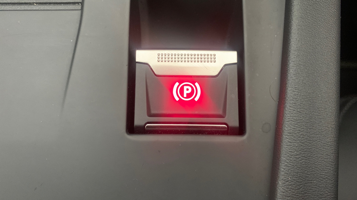 Used Peugeot 408 2025 for sale - 76966107: Photo 35