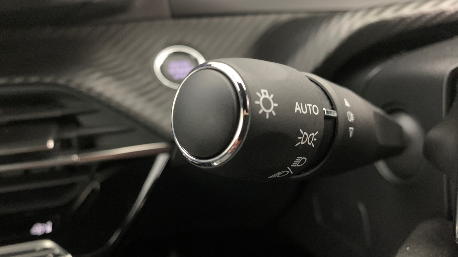 Used Peugeot 2008 2024 for sale - 76400055: Photo 35