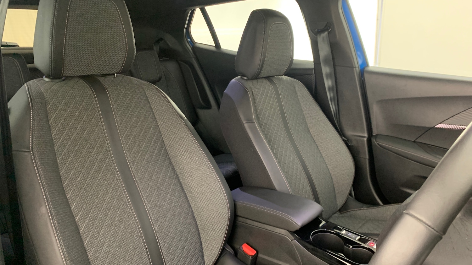 Used Peugeot 2008 2024 for sale - 76400055: Photo 43