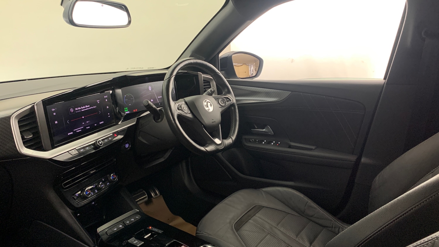 Used Vauxhall Mokka 2021 for sale - 77825808: Photo 2