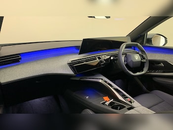 Used Peugeot 5008 2025 for sale - 78706099: Photo