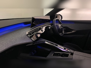 Used Peugeot 3008 2024 for sale - 76400059: Photo