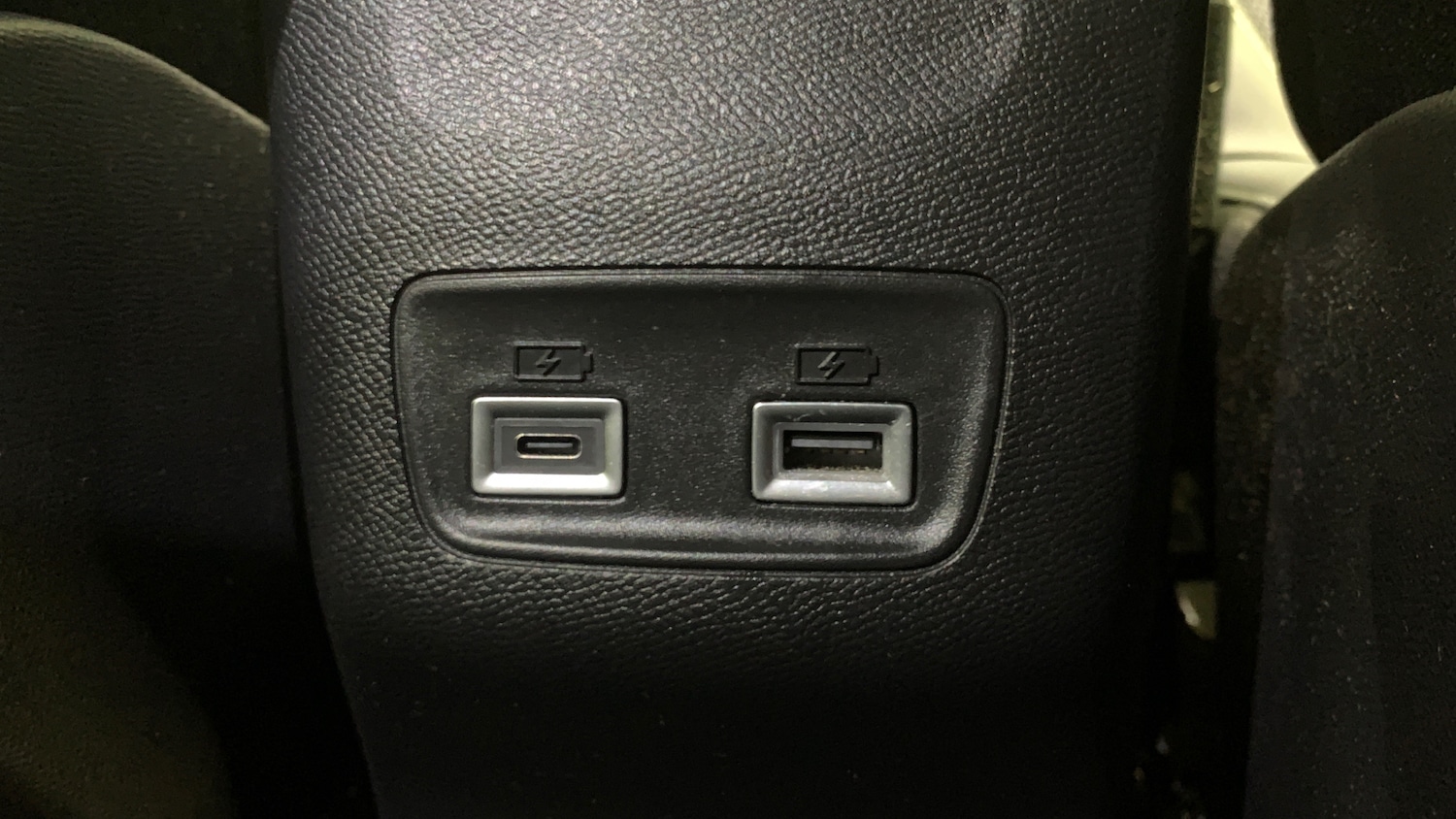 Used Peugeot 2008 2024 for sale - 76998832: Photo 40