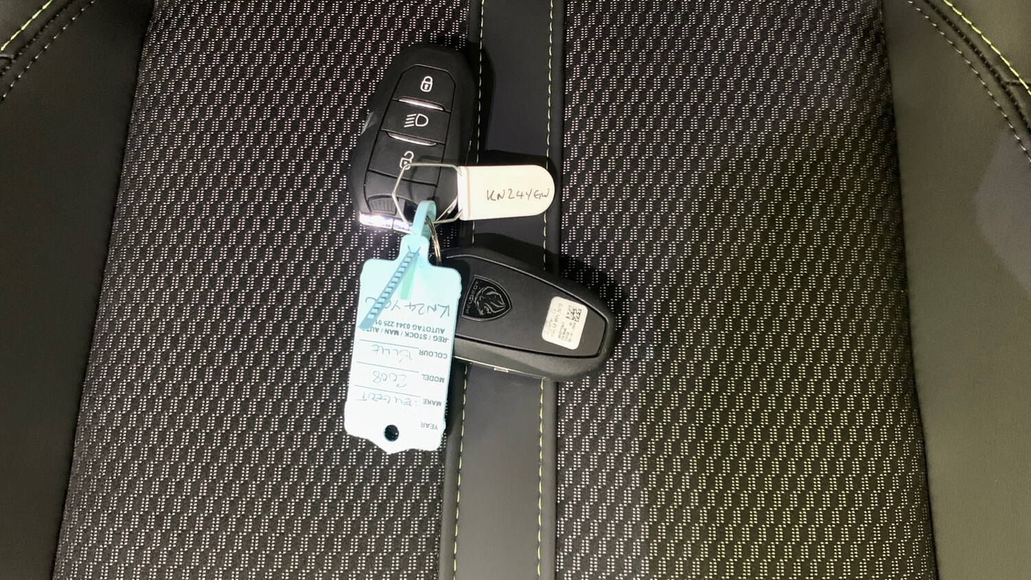 Used Peugeot 2008 2024 for sale - 76998832: Photo 42