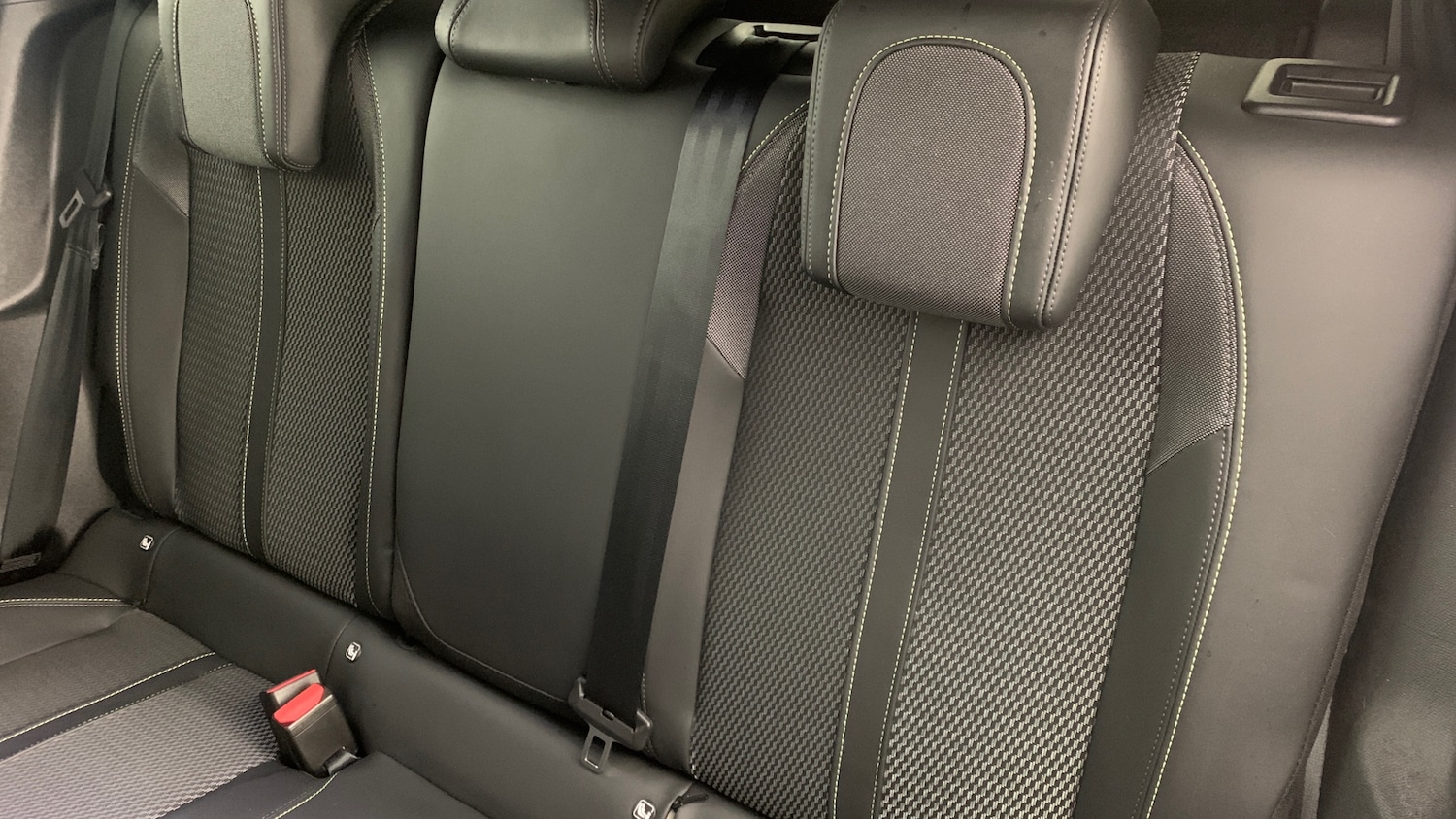 Used Peugeot 2008 2024 for sale - 76998832: Photo 8