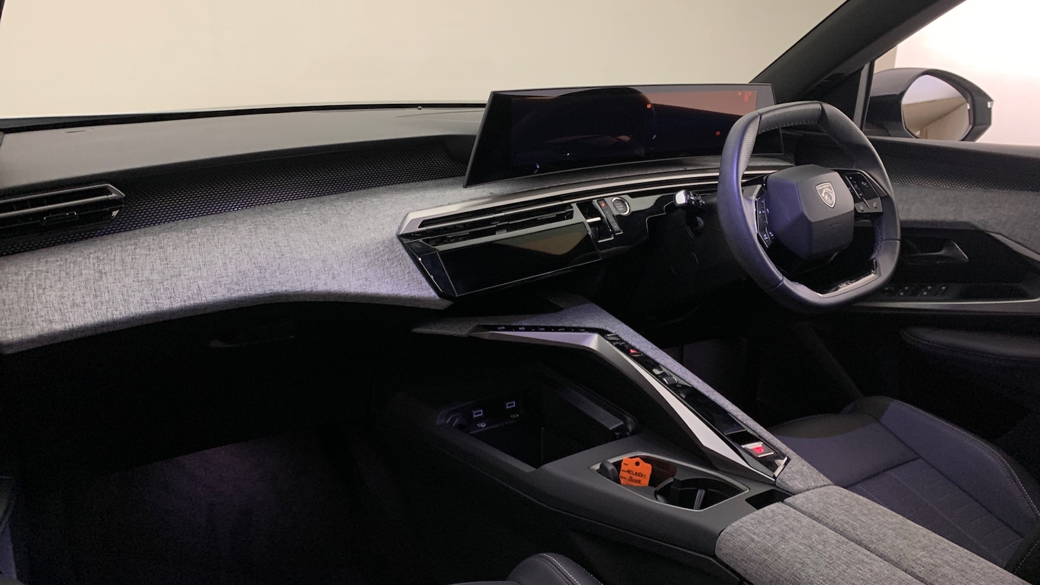 Used Peugeot 3008 2025 for sale - 77910203: Photo 2