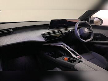 Used Peugeot 3008 2025 for sale - 77910203: Photo