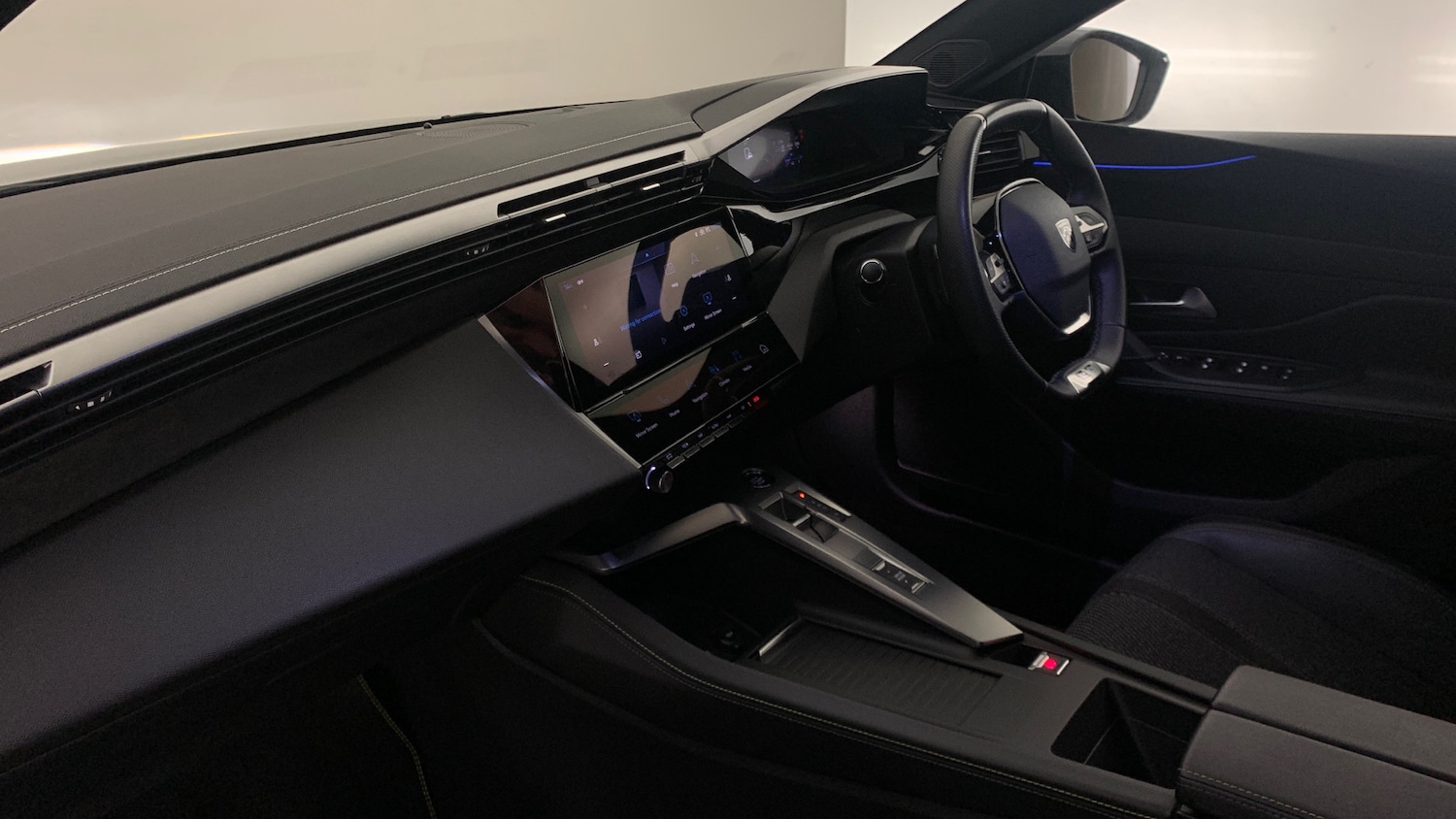 Used Peugeot 308 2024 for sale - 76621466: Photo 2