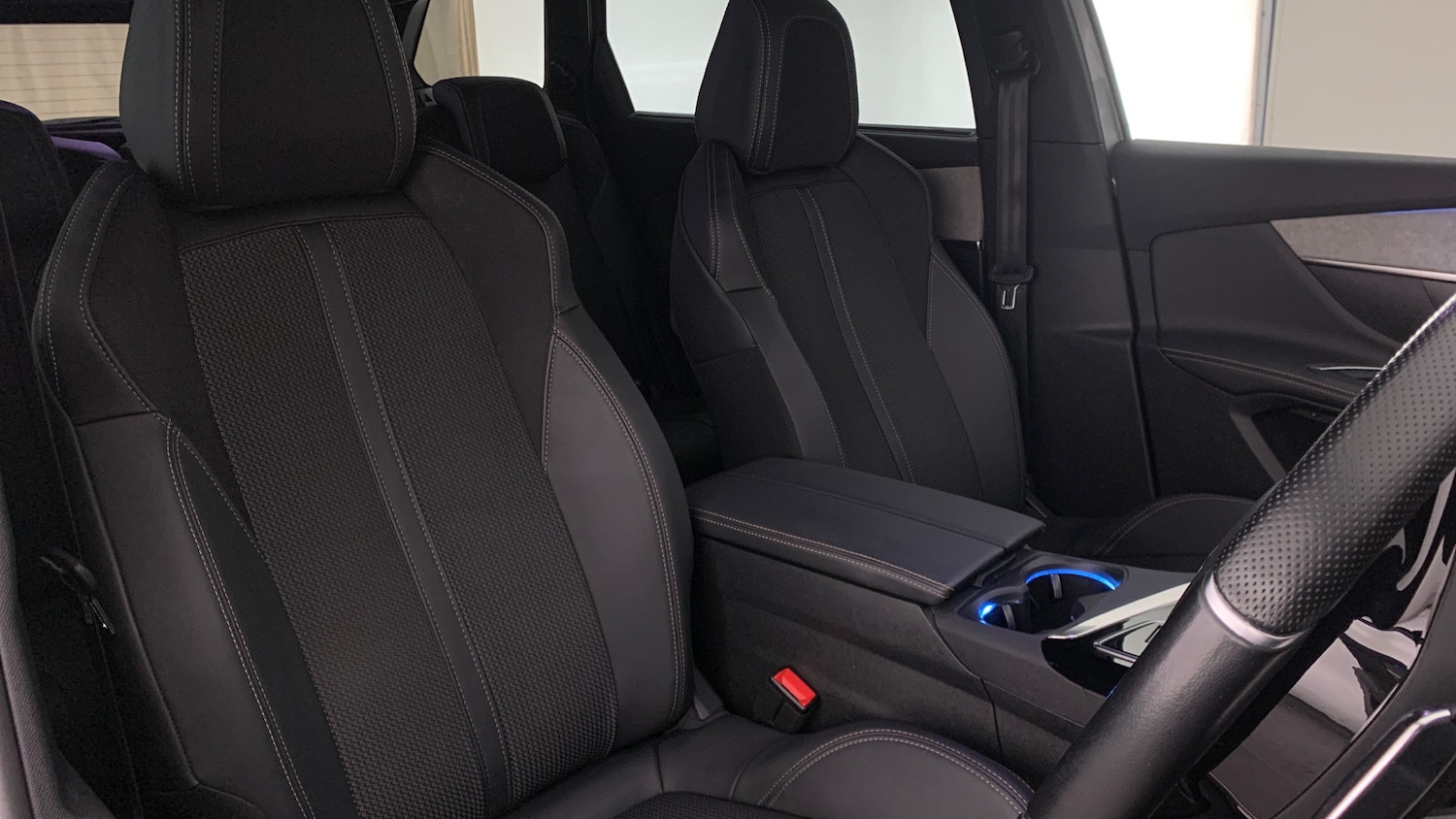 Used Peugeot 5008 2024 for sale - 77724529: Photo 45