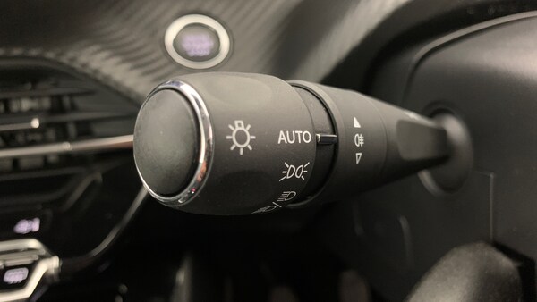 Used Peugeot 208 2024 for sale - 75697992: Photo 37