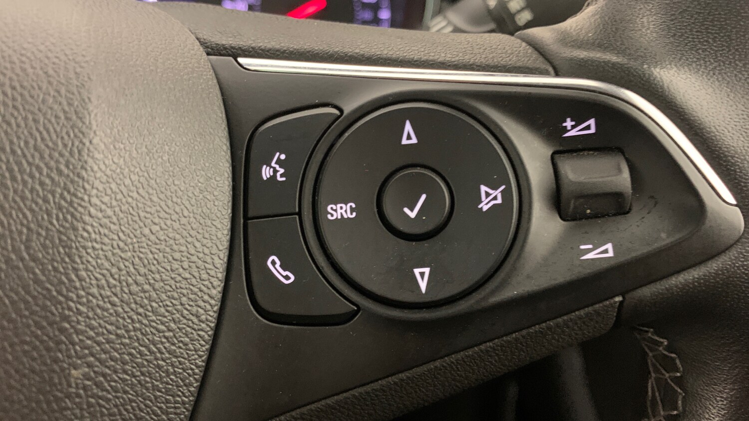 Used Vauxhall Crossland 2022 for sale - 75992312: Photo 18