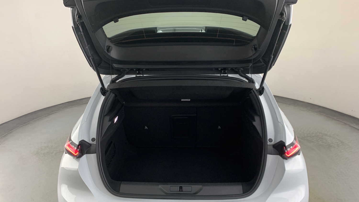 Used Peugeot 308 2025 for sale - 76574304: Photo 5