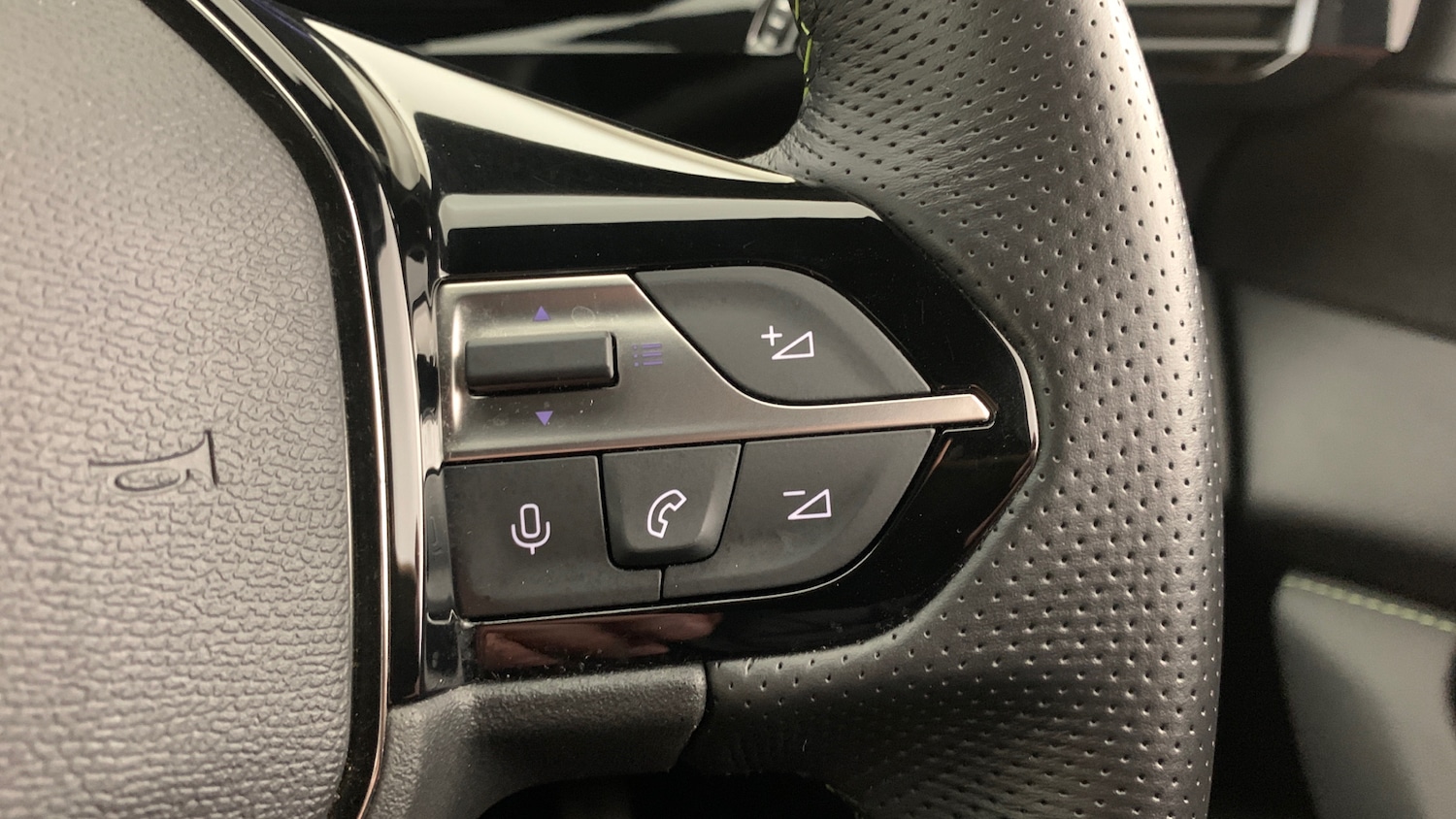 Used Peugeot 408 2023 for sale - 77359750: Photo 19