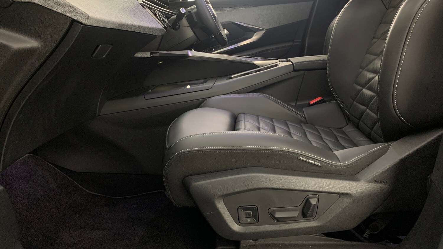 Used Peugeot 3008 2024 for sale - 77854997: Photo 45