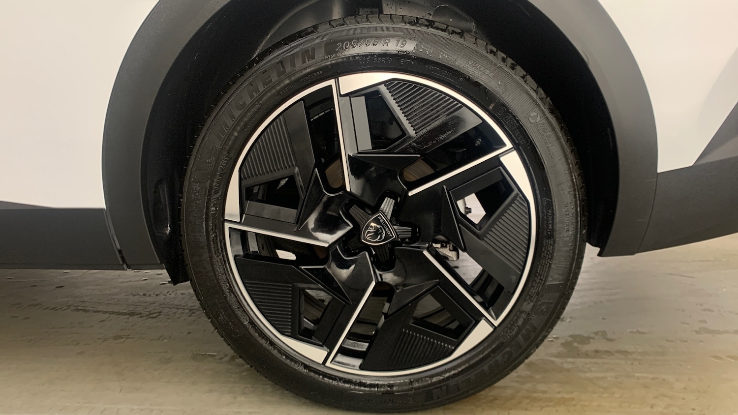 Used Peugeot 408 2025 for sale - 76887941: Photo 17