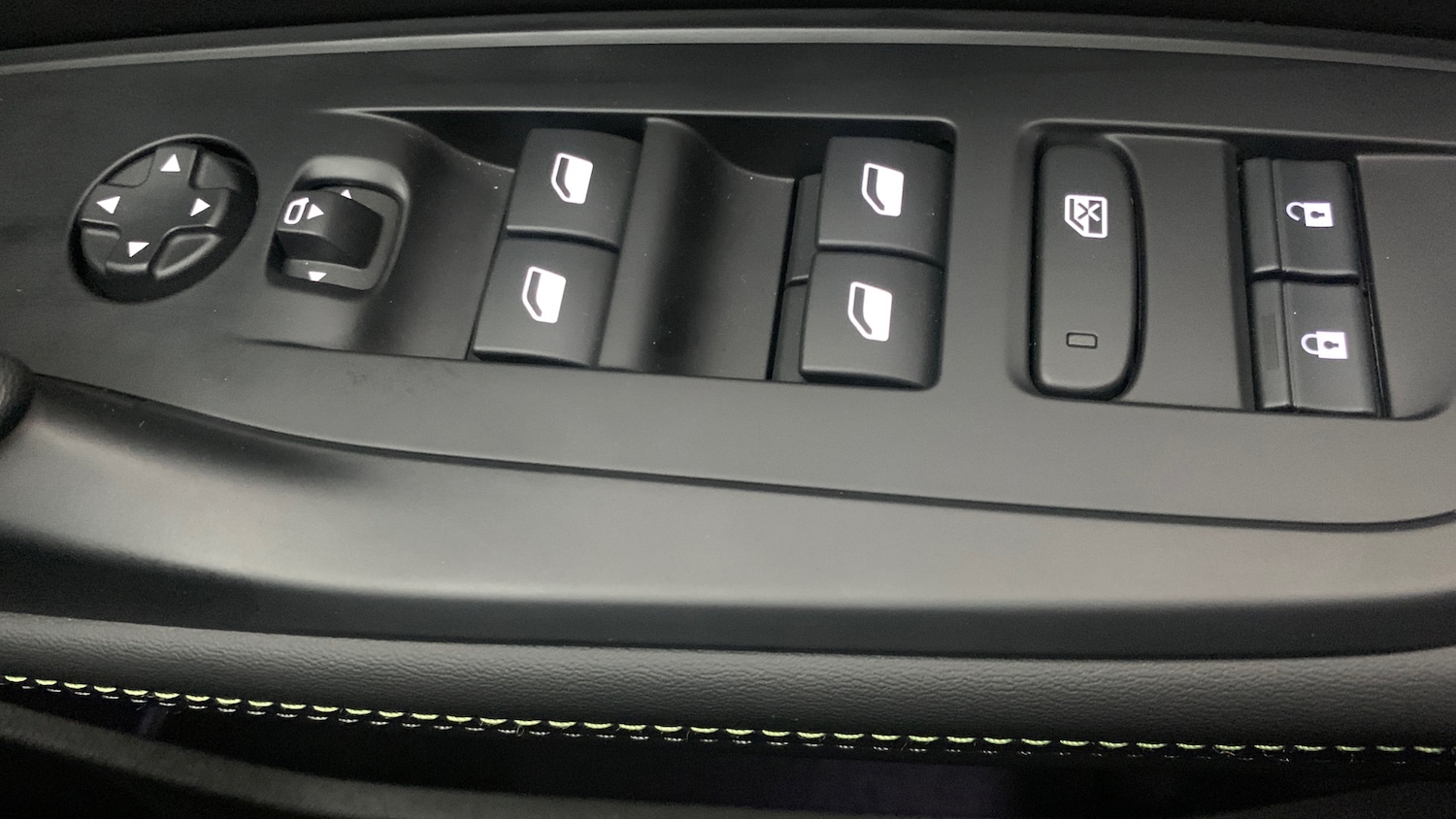 Used Peugeot 408 2025 for sale - 76887941: Photo 39