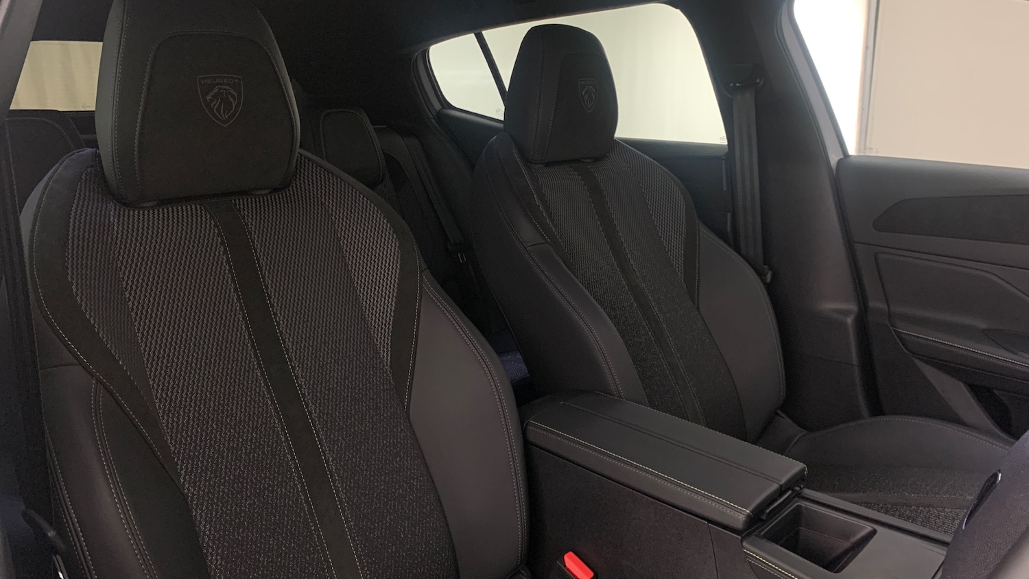 Used Peugeot 408 2025 for sale - 76887941: Photo 44