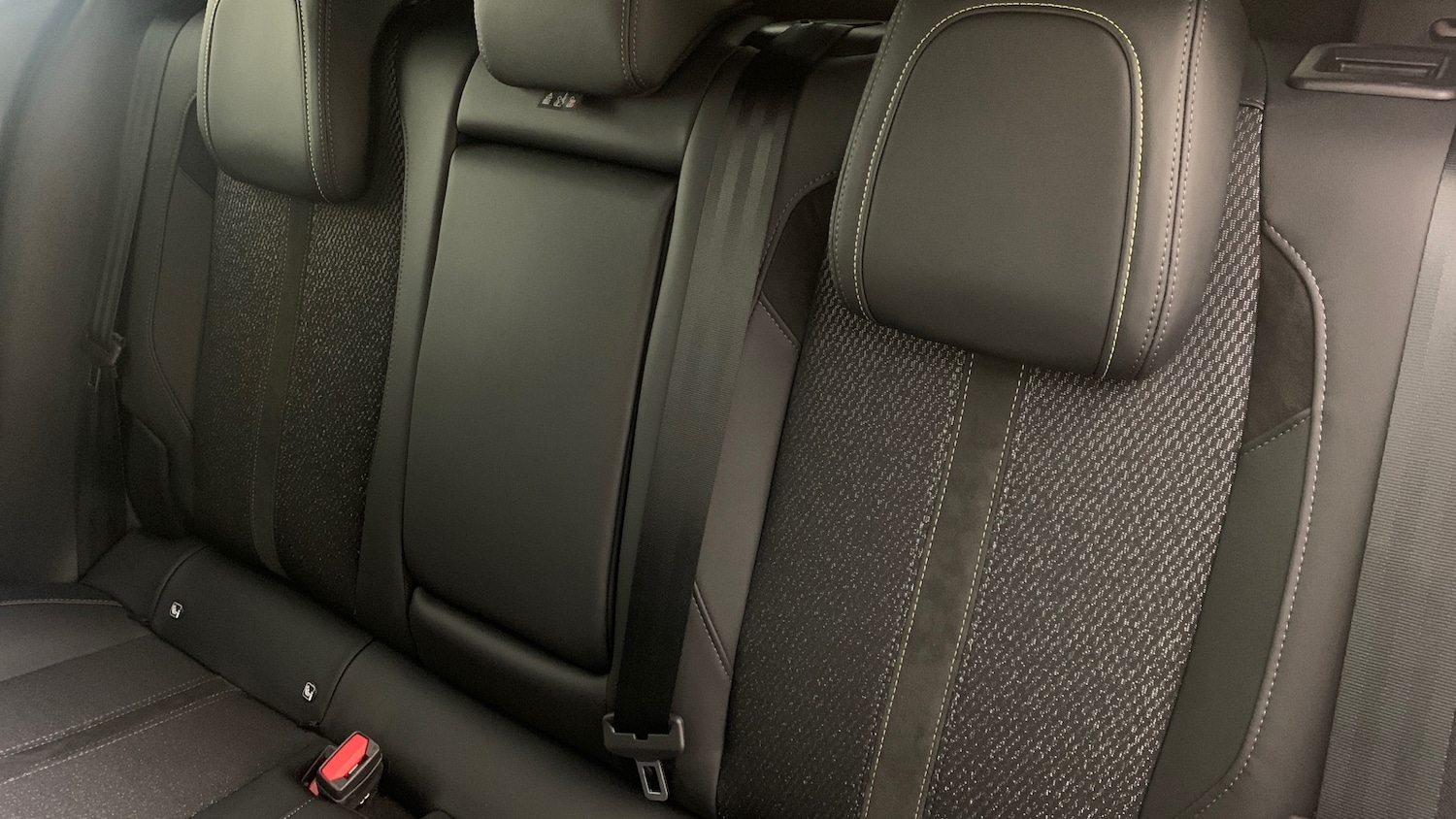 Used Peugeot 408 2025 for sale - 76887941: Photo 8