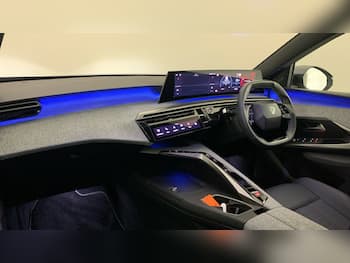 Used Peugeot 5008 2025 for sale - 79846636: Photo