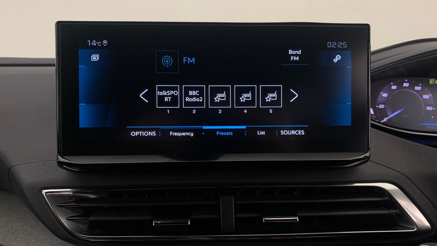 Used Peugeot 5008 2024 for sale - 76887940: Photo 24