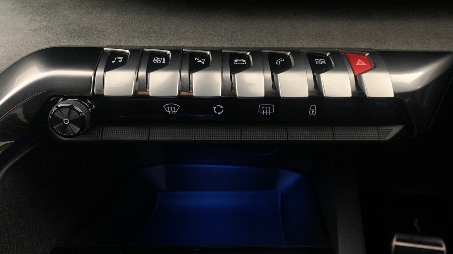 Used Peugeot 5008 2024 for sale - 76887940: Photo 31