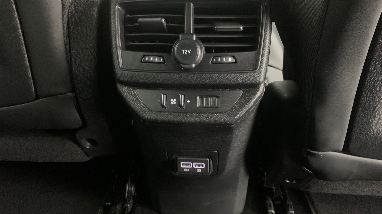 Used Peugeot 5008 2024 for sale - 76887940: Photo 41