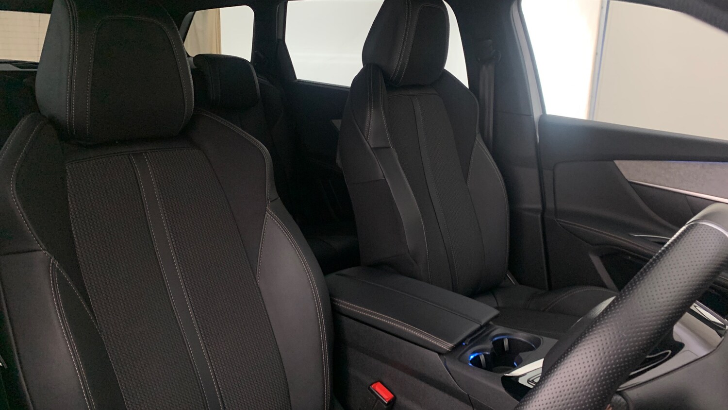 Used Peugeot 5008 2024 for sale - 76887940: Photo 44