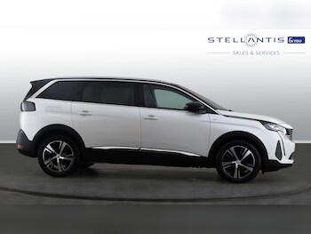 Used Peugeot 5008 2024 for sale - 76887940: Photo