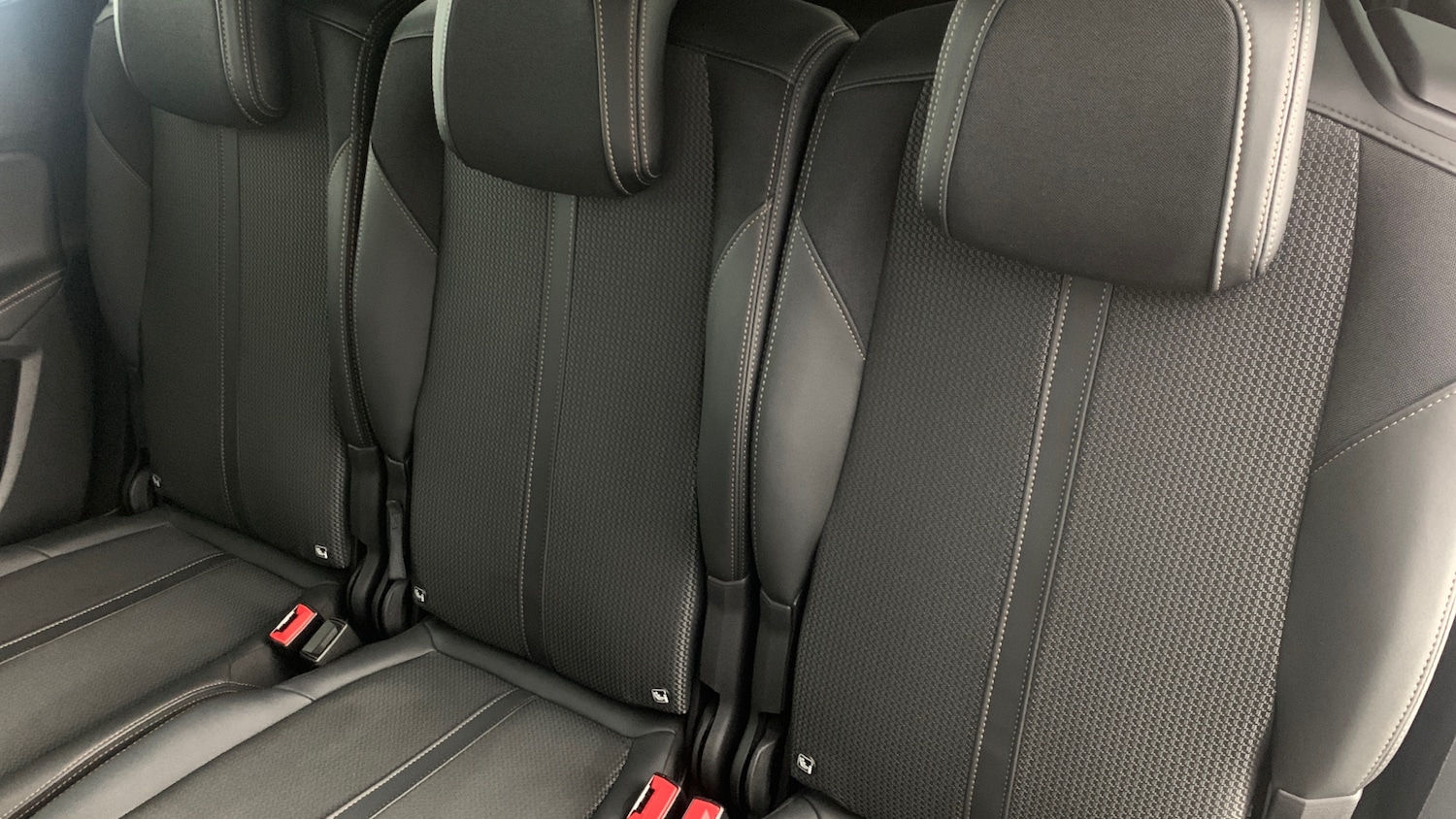 Used Peugeot 5008 2024 for sale - 76887940: Photo 8