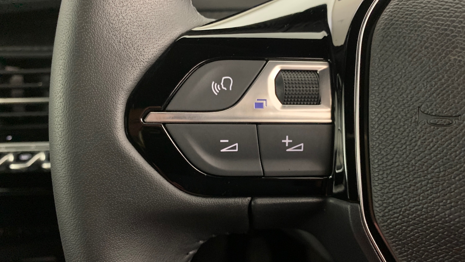 Used Peugeot 2008 2025 for sale - 76327704: Photo 19